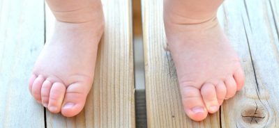 4 bonnes raisons d'être pieds nus - La naturopattes